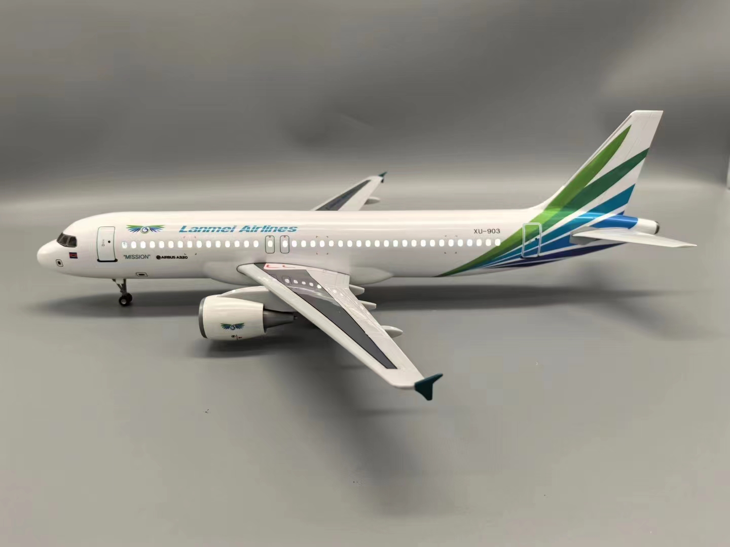 Souvenir Plane Toy 47CM 1/142  - Model Airplane Plastic incelemesi ve fiyatı